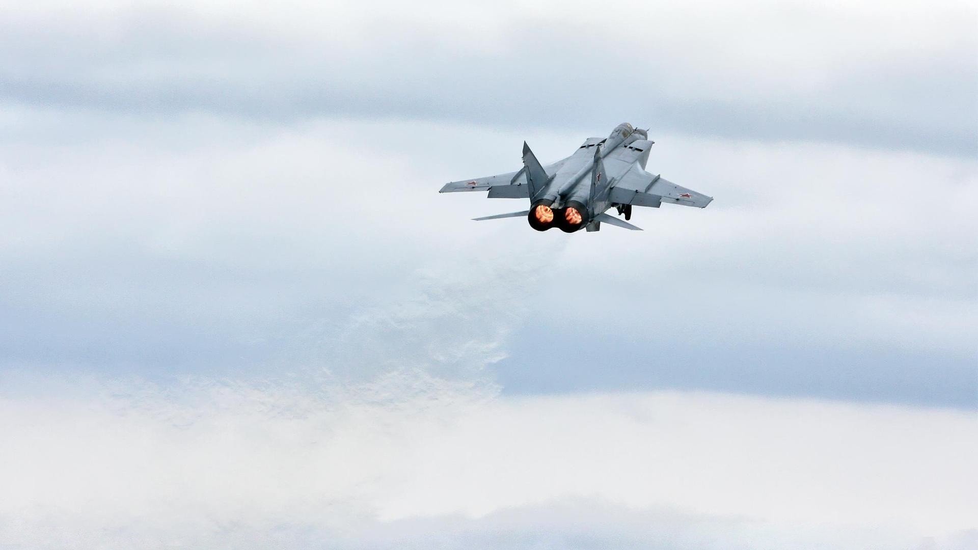 爱游戏娱乐网址-利物浦力争主场取胜，迎战西汉姆联，利物浦对西汉姆联足总杯决赛