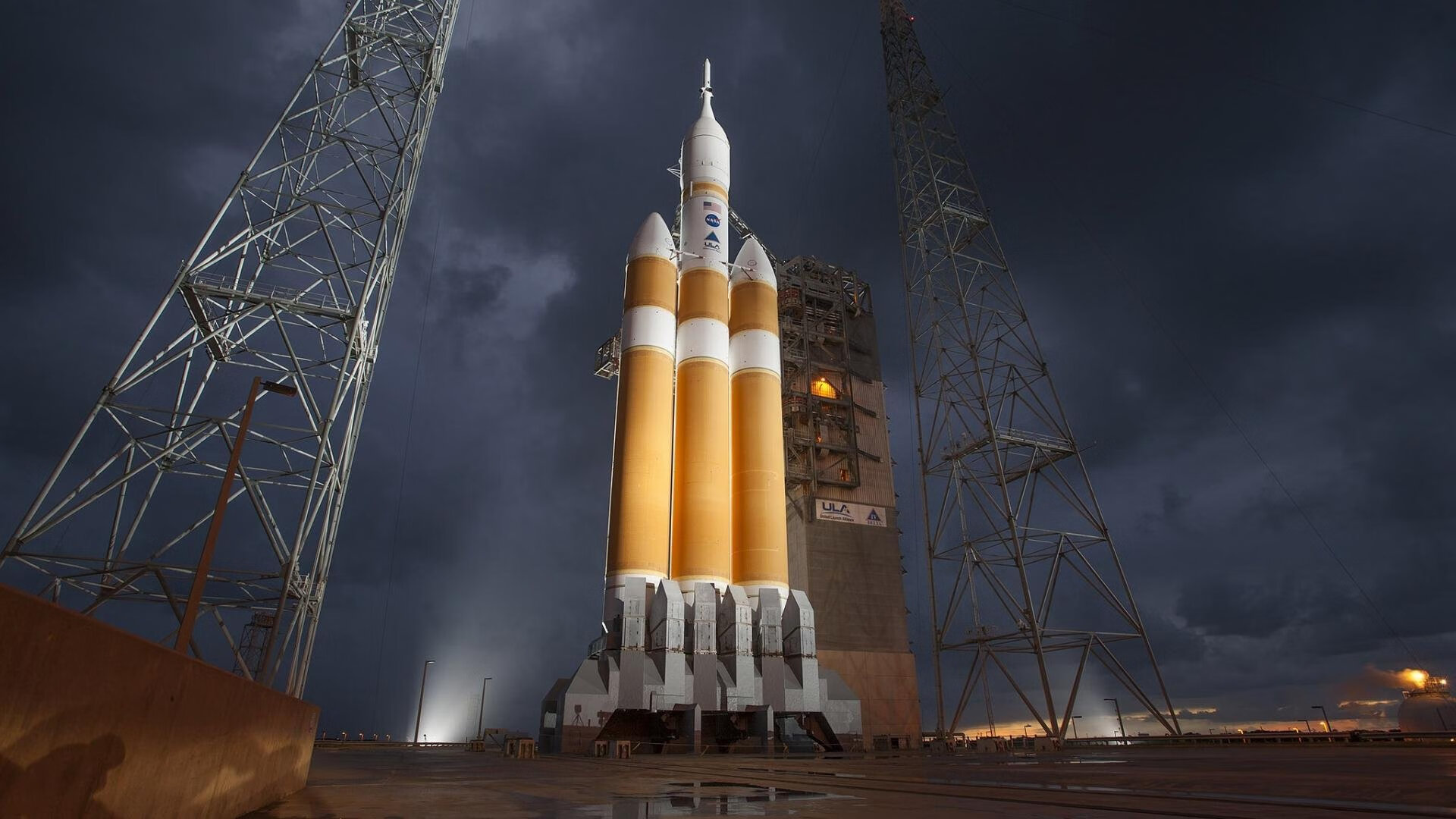 爱游戏娱乐平台-欧洲杯顶级战术：攻防转换的精彩瞬间，欧洲杯如何防冷门