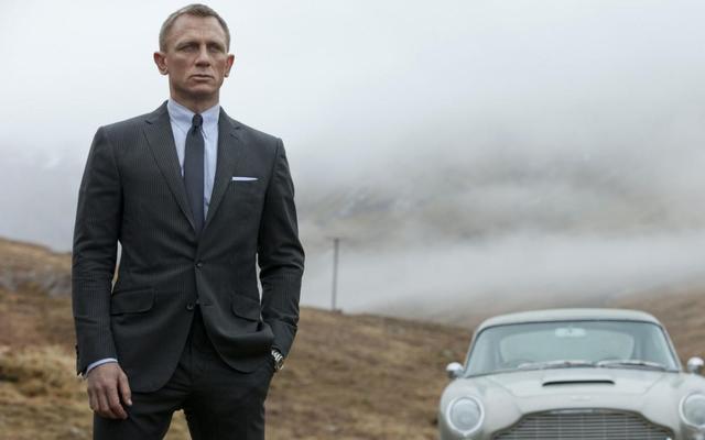 包含爱游戏体育:邦德滑雪赛的传奇,滑雪运动的文化传播的词条 包含爱游戏体育:邦德滑雪赛的传奇,滑雪运动的文化传播的词条