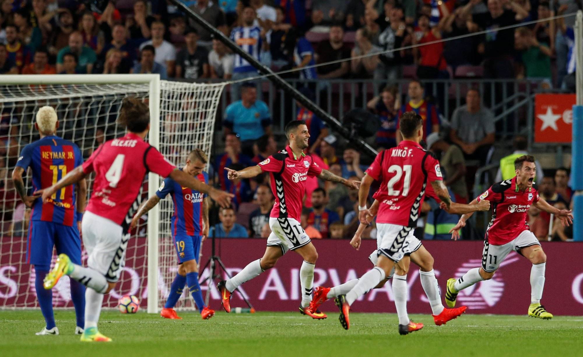 爱游戏体育：西甲阿拉维斯如何应对保级压力？的简单介绍