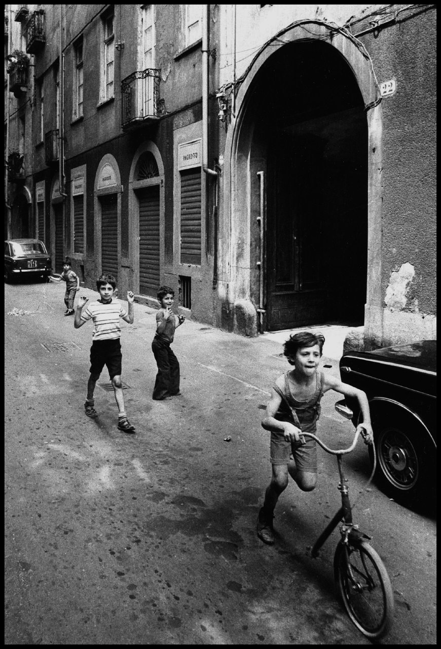 爱游戏体育：回顾重要比赛：历史上最具决定性的瞬间的简单介绍