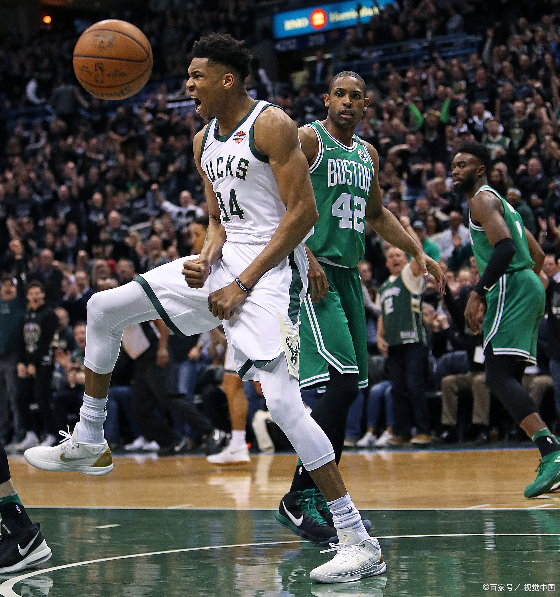 猛龙vs雄鹿：东部的巅峰对决的简单介绍