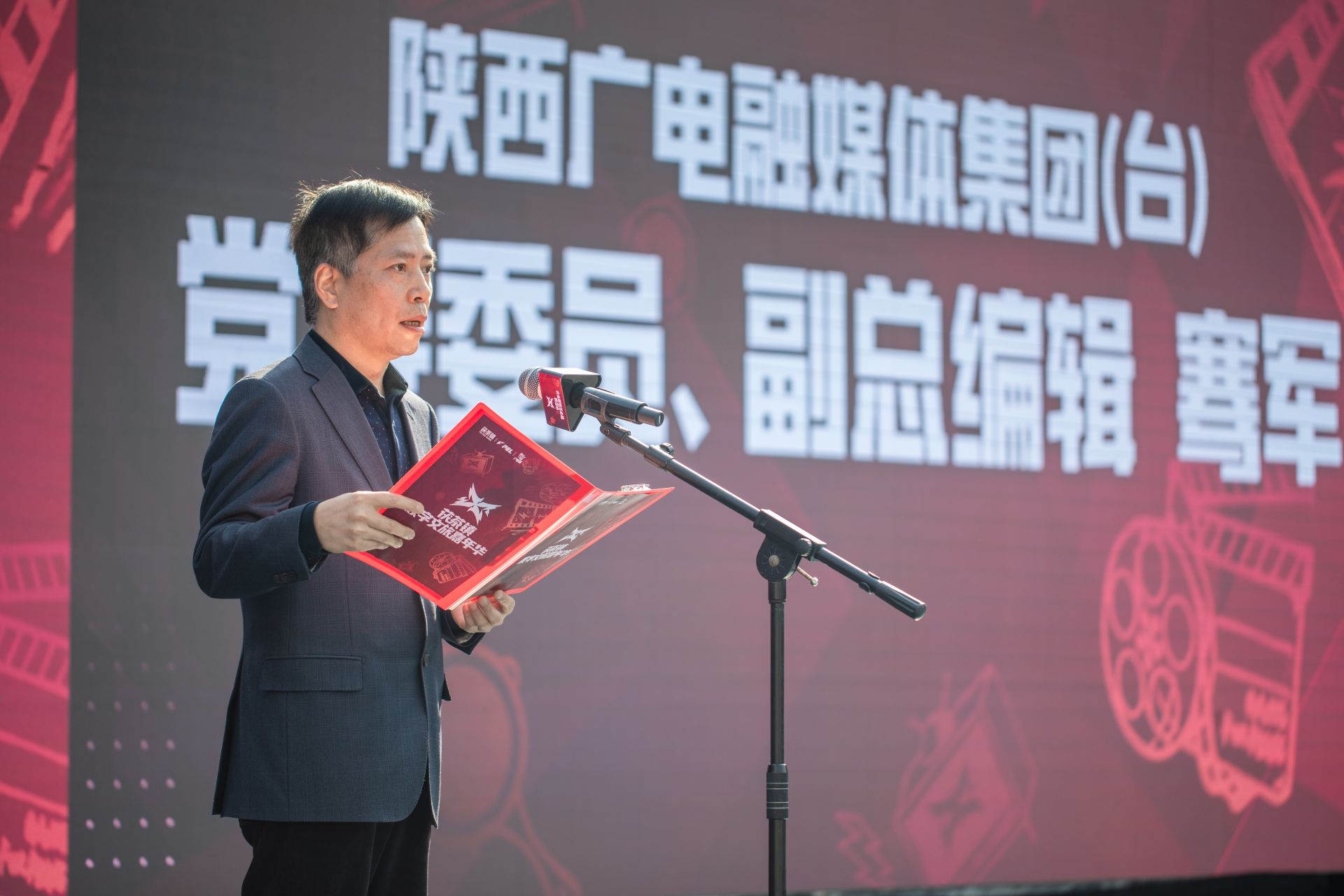 爱游戏体育:为何电竞成为年轻一代的首选娱乐方式的简单介绍