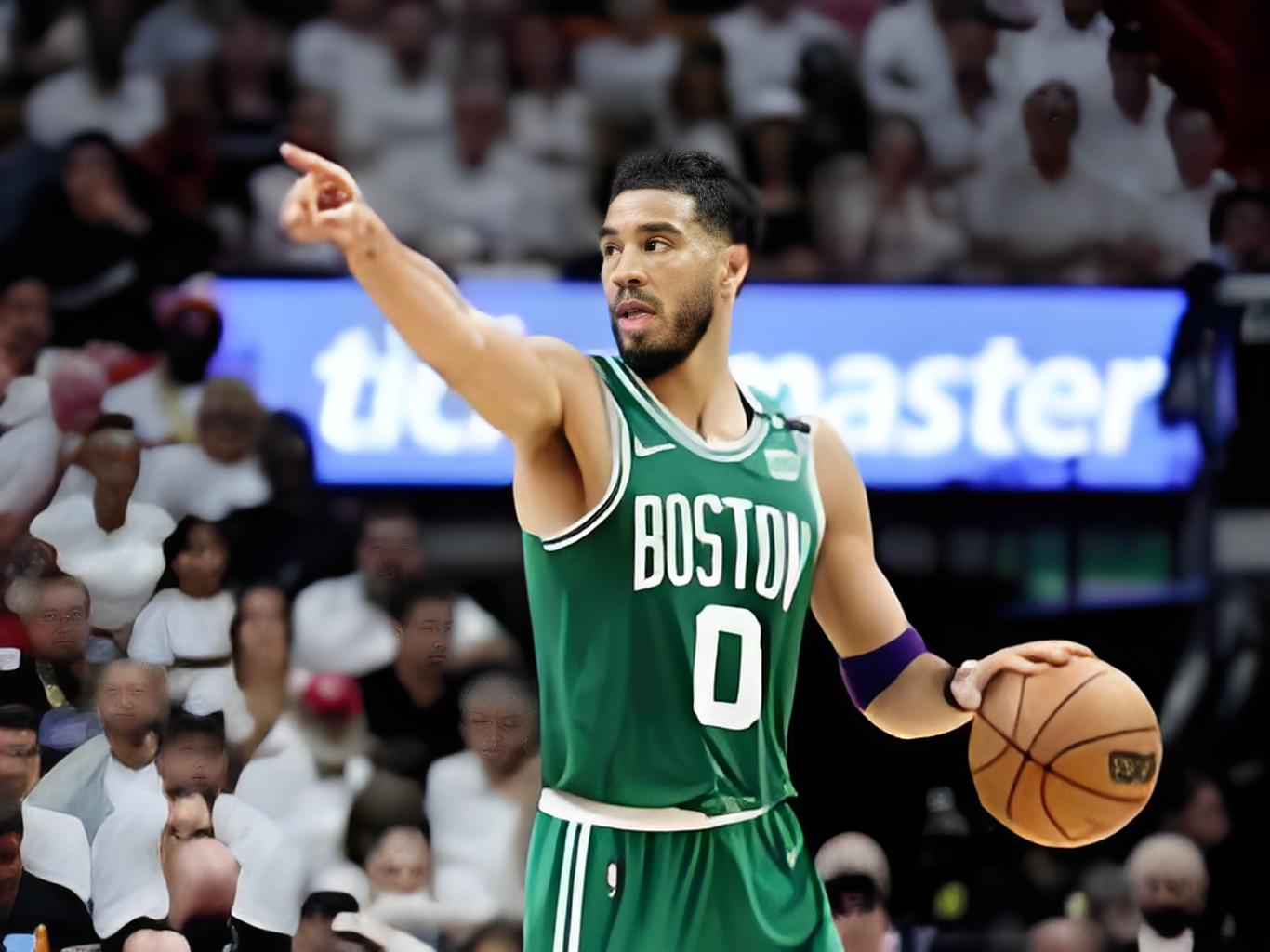 爱游戏体育：凯尔特人队防守训练：斯玛特指导年轻球员，提升防守意识的简单介绍